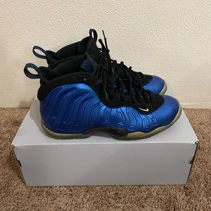 Nike Foamposite one gs